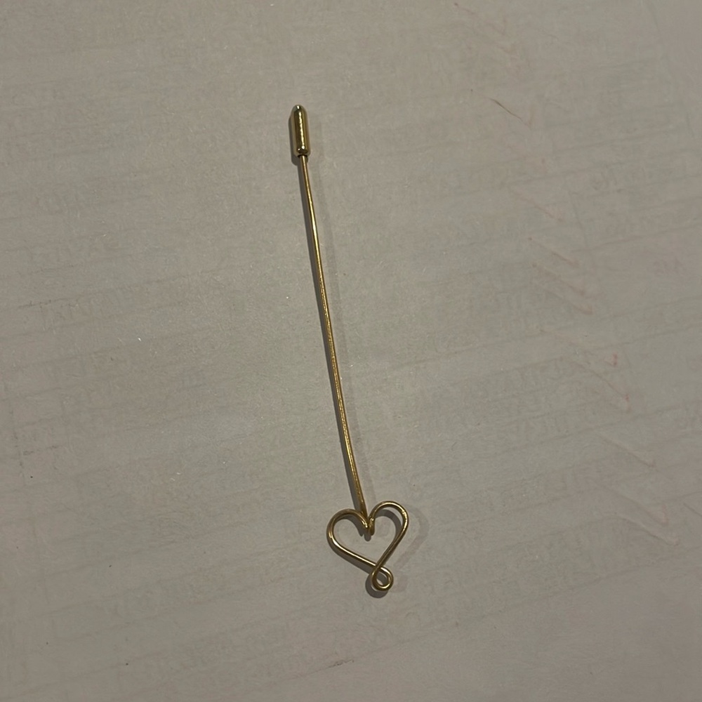 Vintage heart stickpin 💖